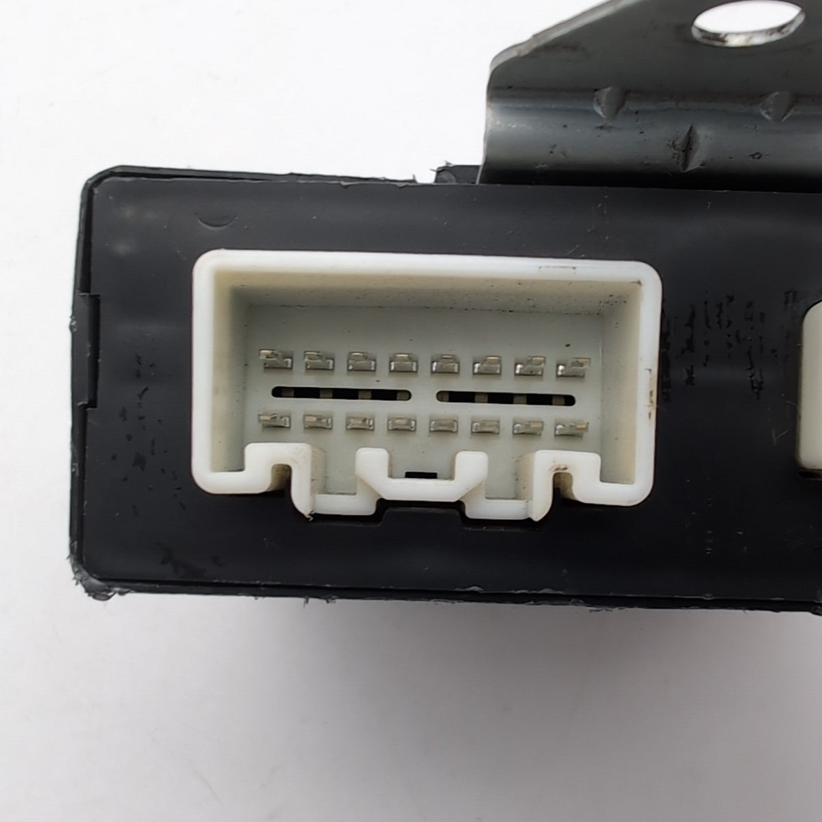 2009- 2014 NISSAN MURANO REAR SEAT CONTROL UNIT MODULE 873D61AA0A OEM