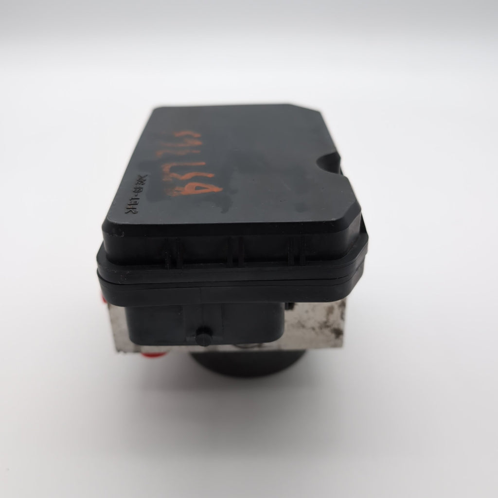 2014 2015 Toyota Corolla ABS Anti Lock Brake Pump Control Unit 44540-02411