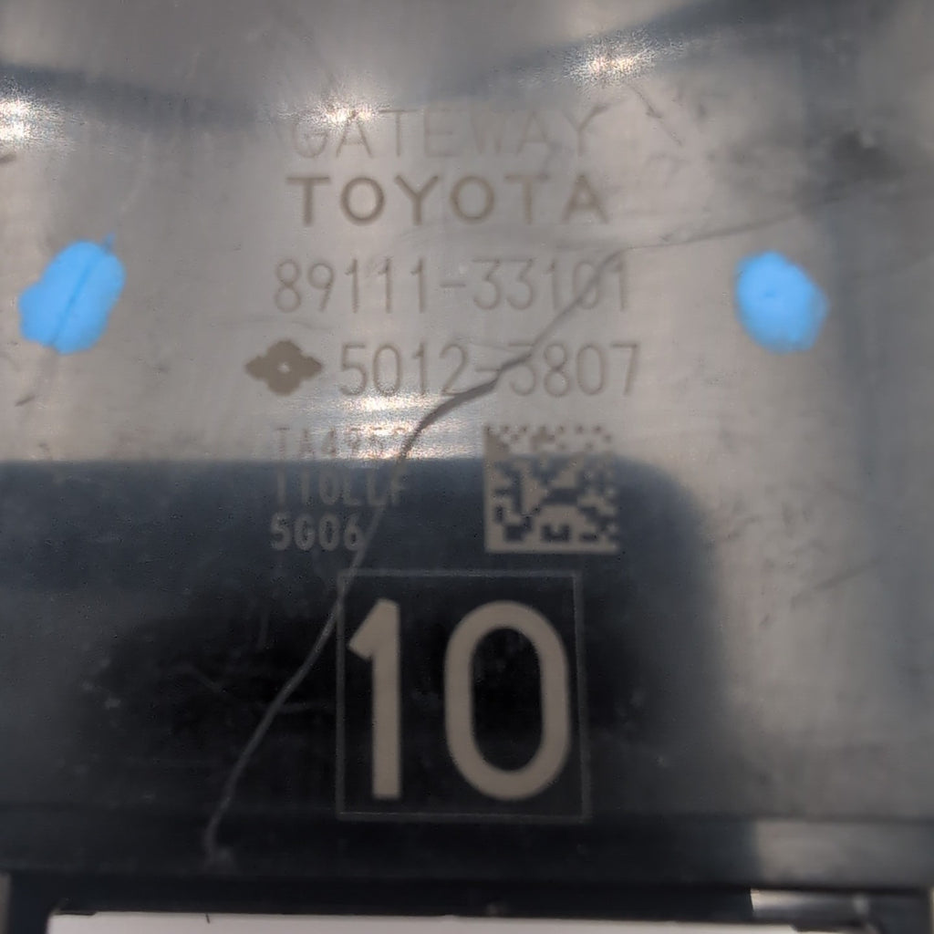 2015 2016 2017 Lexus ES350 Network Gateway Control Module OEM 89111-33101
