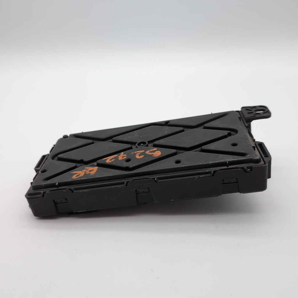 2012- 2016 BMW 335i F30 REAR FUSE BOX BCM BODY CONTROL MODULE OEM 9293309