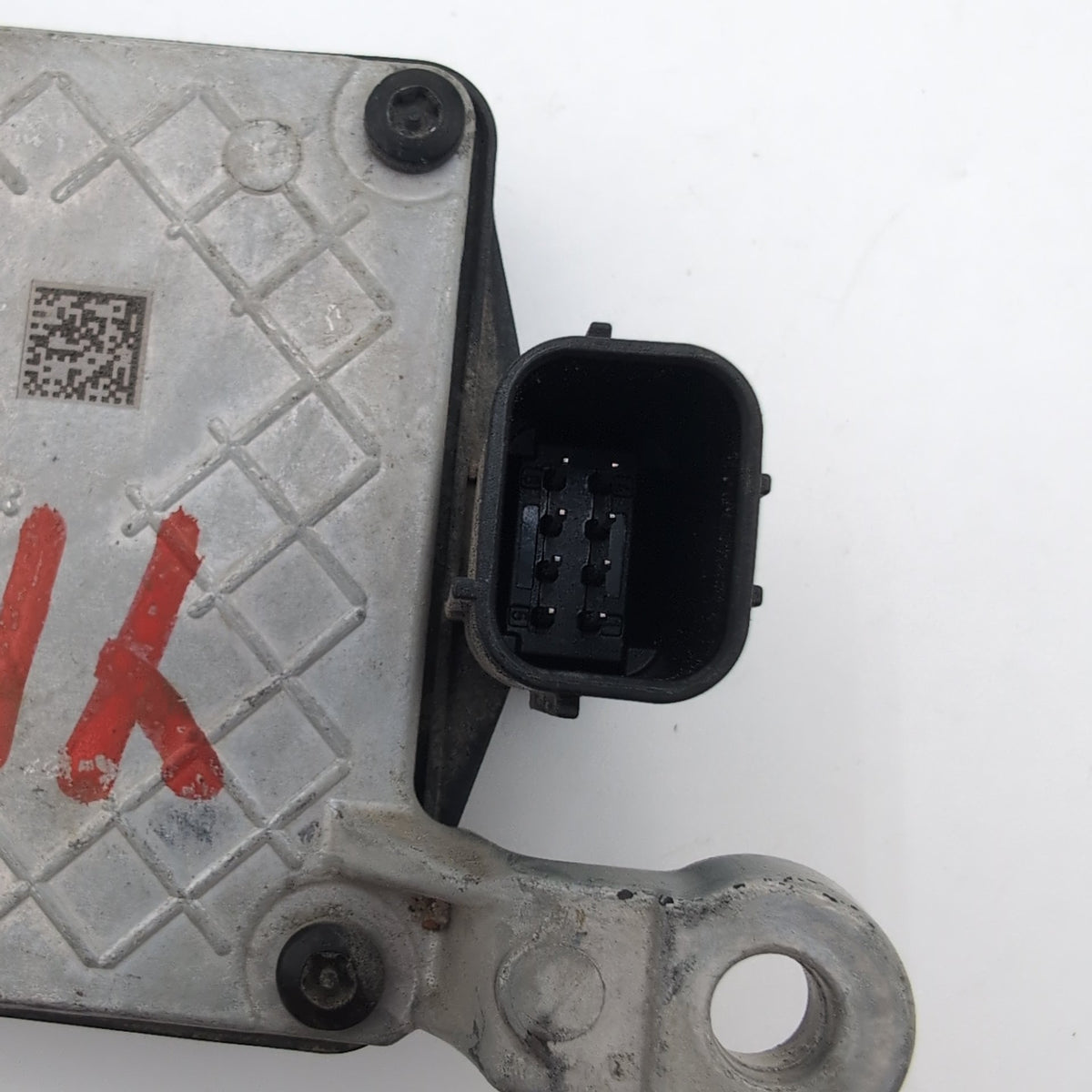 2018 2019 Nissan Rogue Sport Qashqai Cruise Distance Radar Sensor 28438-5HK2A