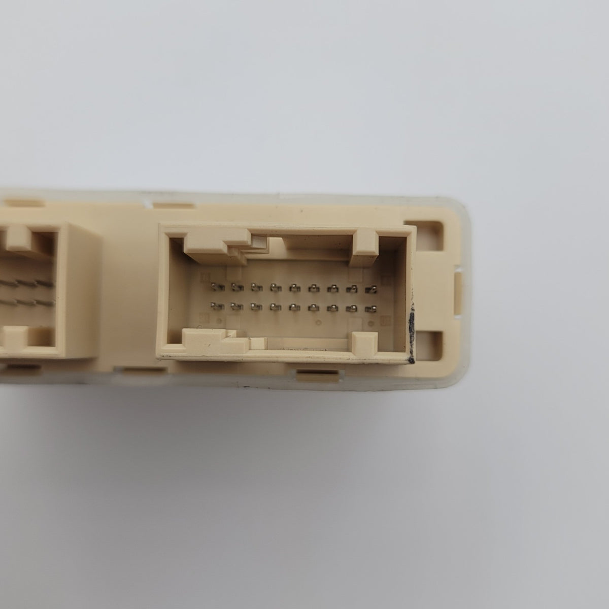 2021 - 2025 BMW G20 G22 M3 M4 X6 USS Ultra Sonic Parking Sensor Module