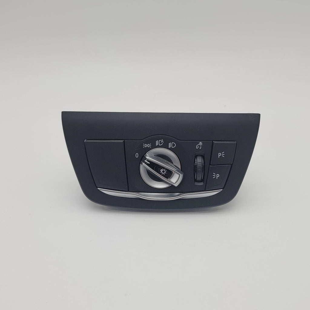2019 - 2024 BMW G01 G02 F97 F98 X3 X4 Light Control Switch Panel 5A67868
