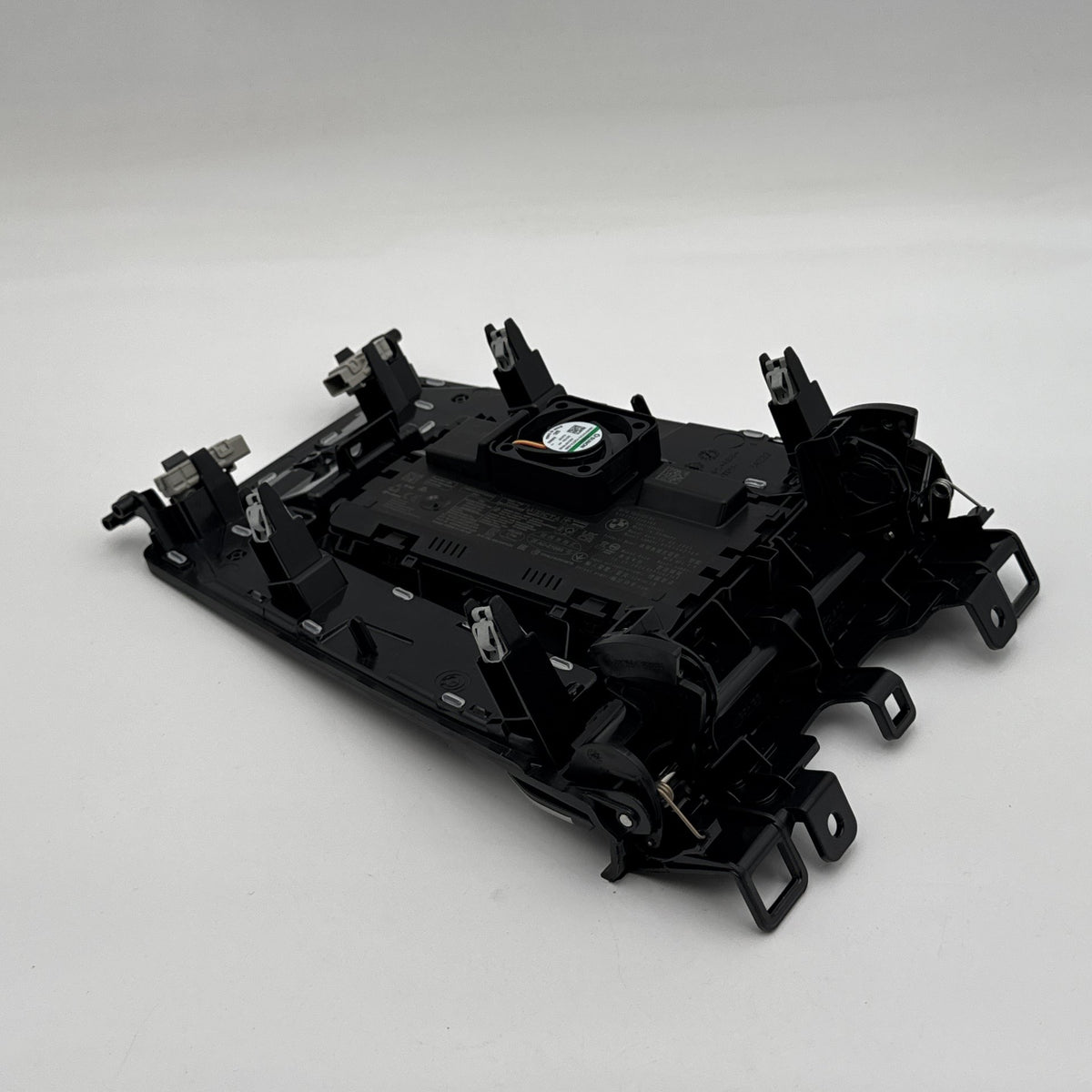 2022 - 2026 BMW X1 X2 Front Wireless Phone Charing Pad Tray 5A22F51 5B52225