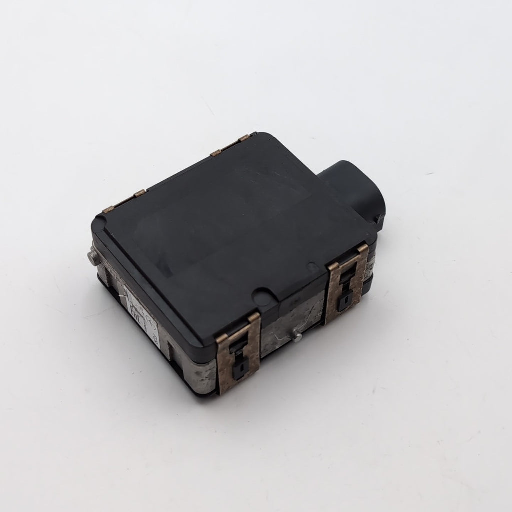 2019 - 2024 Mercedes A C CLA GLA GLE Cruise Distance Radar Sensor OEM A0009053011