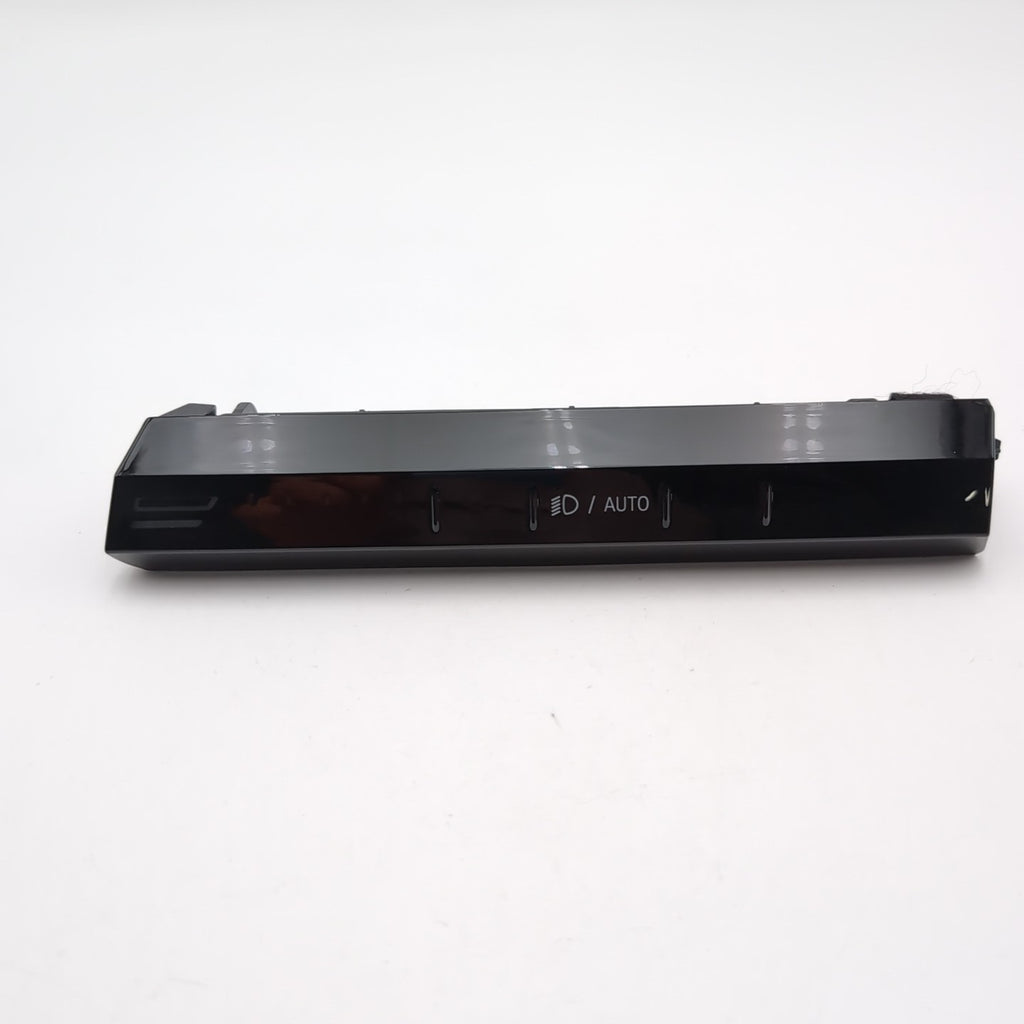 2024 - 2026 BMW i5 530i G60 Front Left Driver Light Control Climate Touch Panel