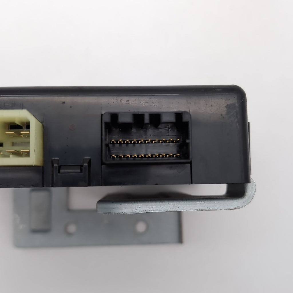 2015 2016 Hyundai Genesis Steering Column Memory Control Module 95450-B1500