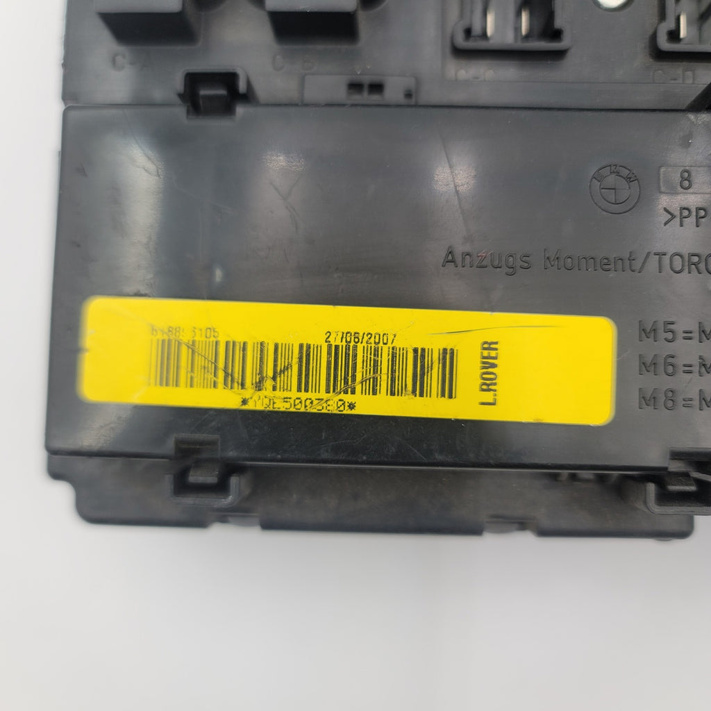 2003 2004 2005 Land Rover L322 FRONT DASH DISTRIBUTION FUSE BOX RELAY 8380407