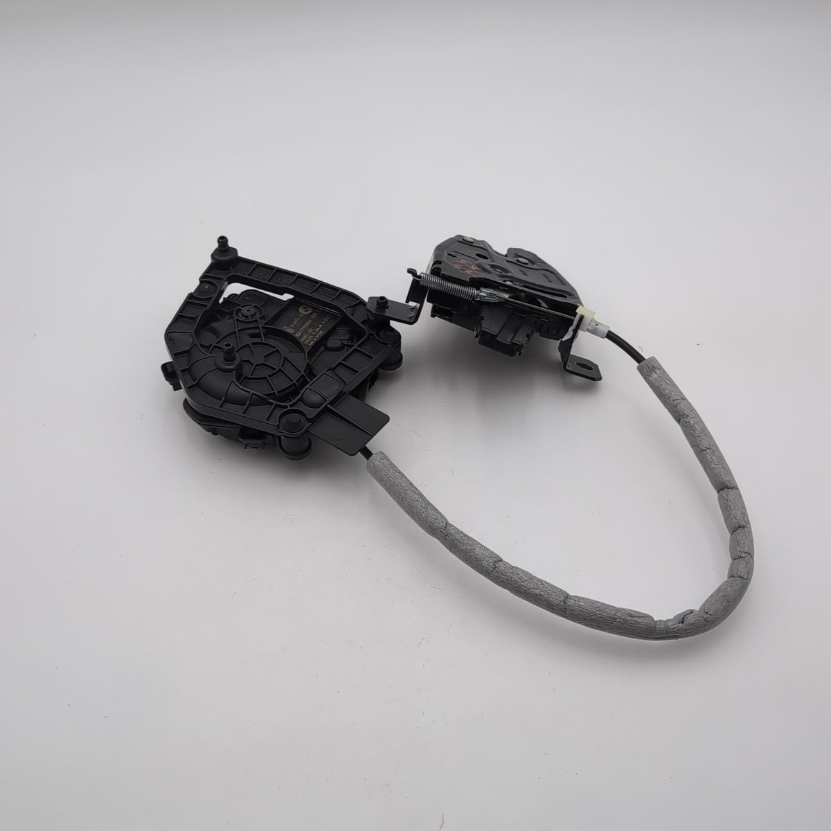 2023 2024 2025 BMW X5 G05 RIGHT TAILGATE TRUNK LID LATCH LOCK ACTUATOR W/ MOTOR