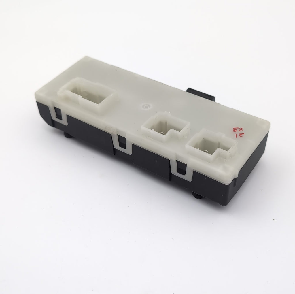 2021 - 2026 BMW G20 G30 M3 X3 X6 X6M Rear Liftgate Trunk Lid Control Module