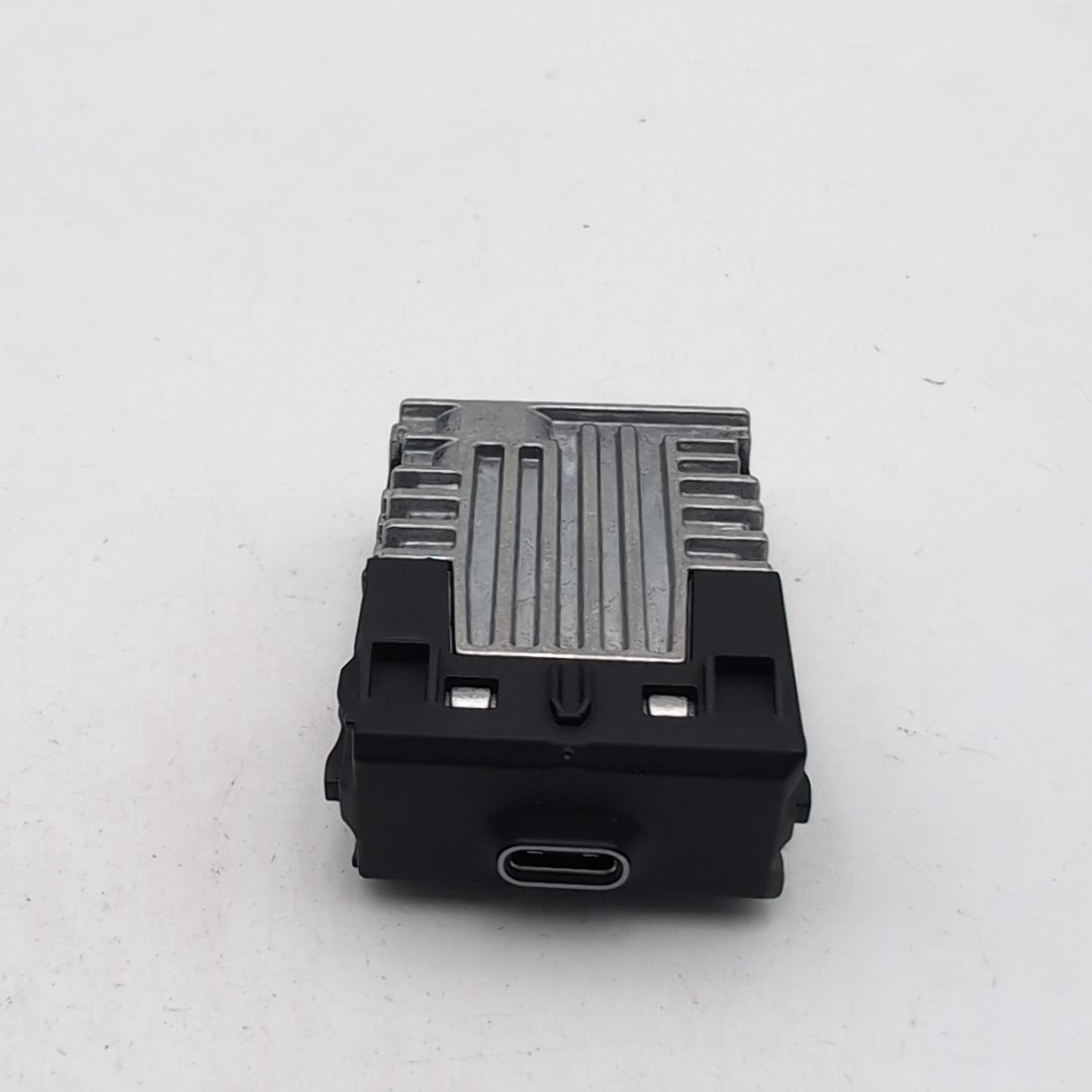 2025 2026 BMW X5 USB Bush Single Socket Port 5B51C72