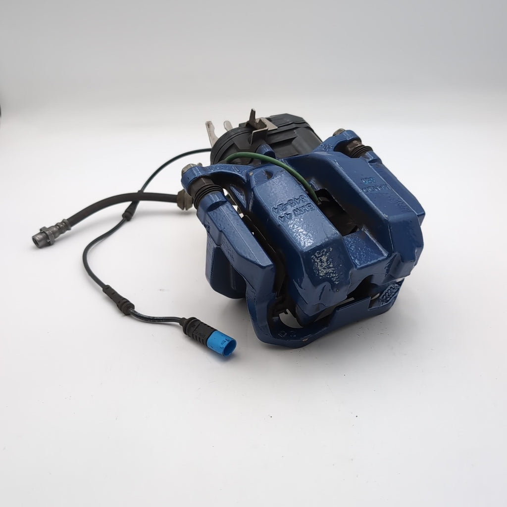 2024 2025 BMW 330i 440i G20 G22 G29 Rear Right Brake Caliper Blue 8842568