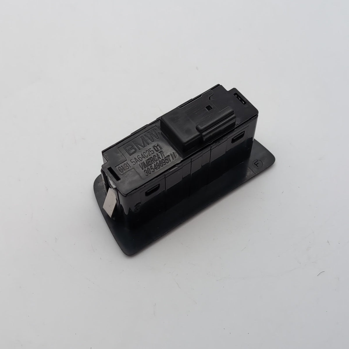 2023 - 2026 BMW G20 G26 XM X3 X5 X6 X7 Rear Trunk Open Close Switch 5A64C25