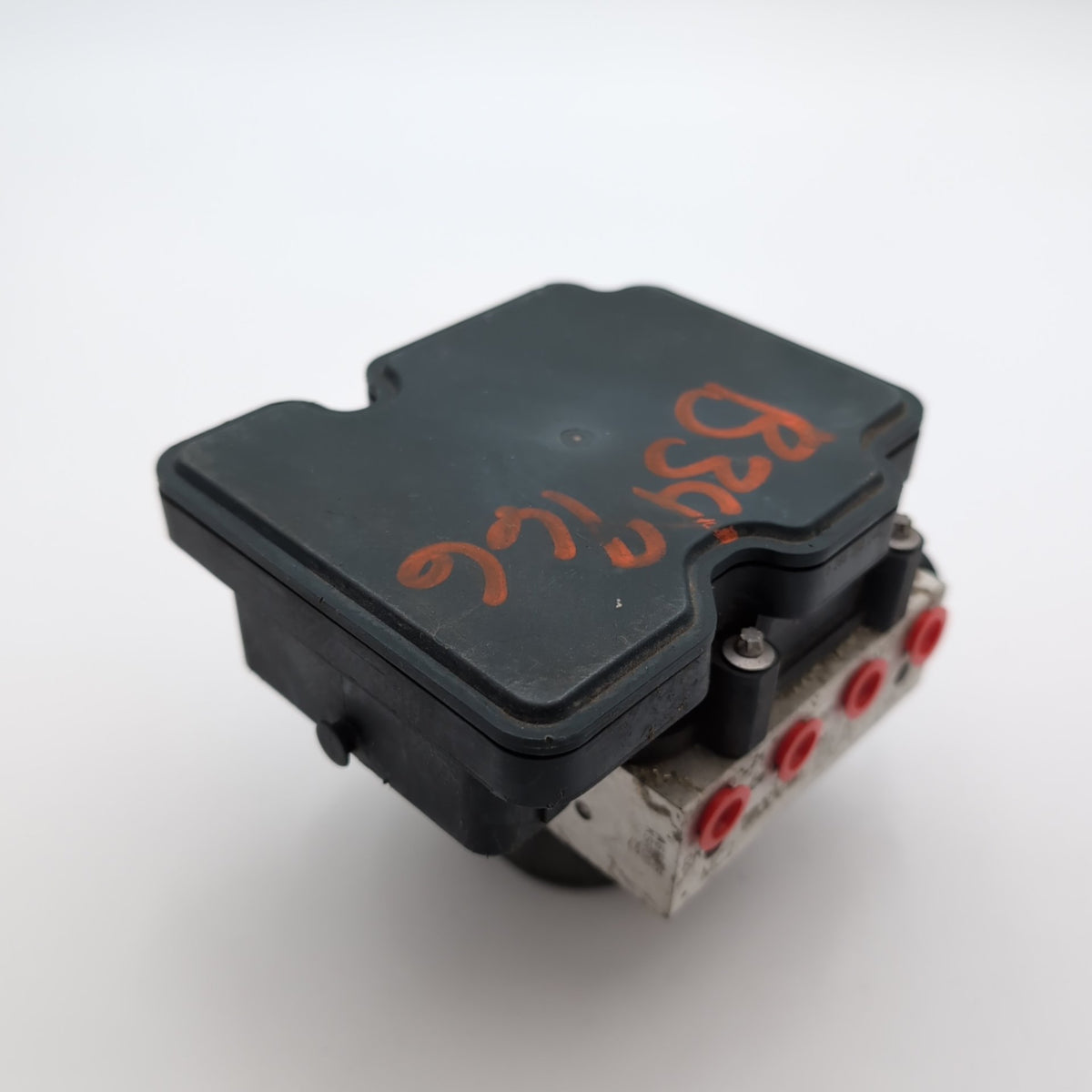 2016 Subaru Forester ABS Anti Lock Brake Pump 27536SG090