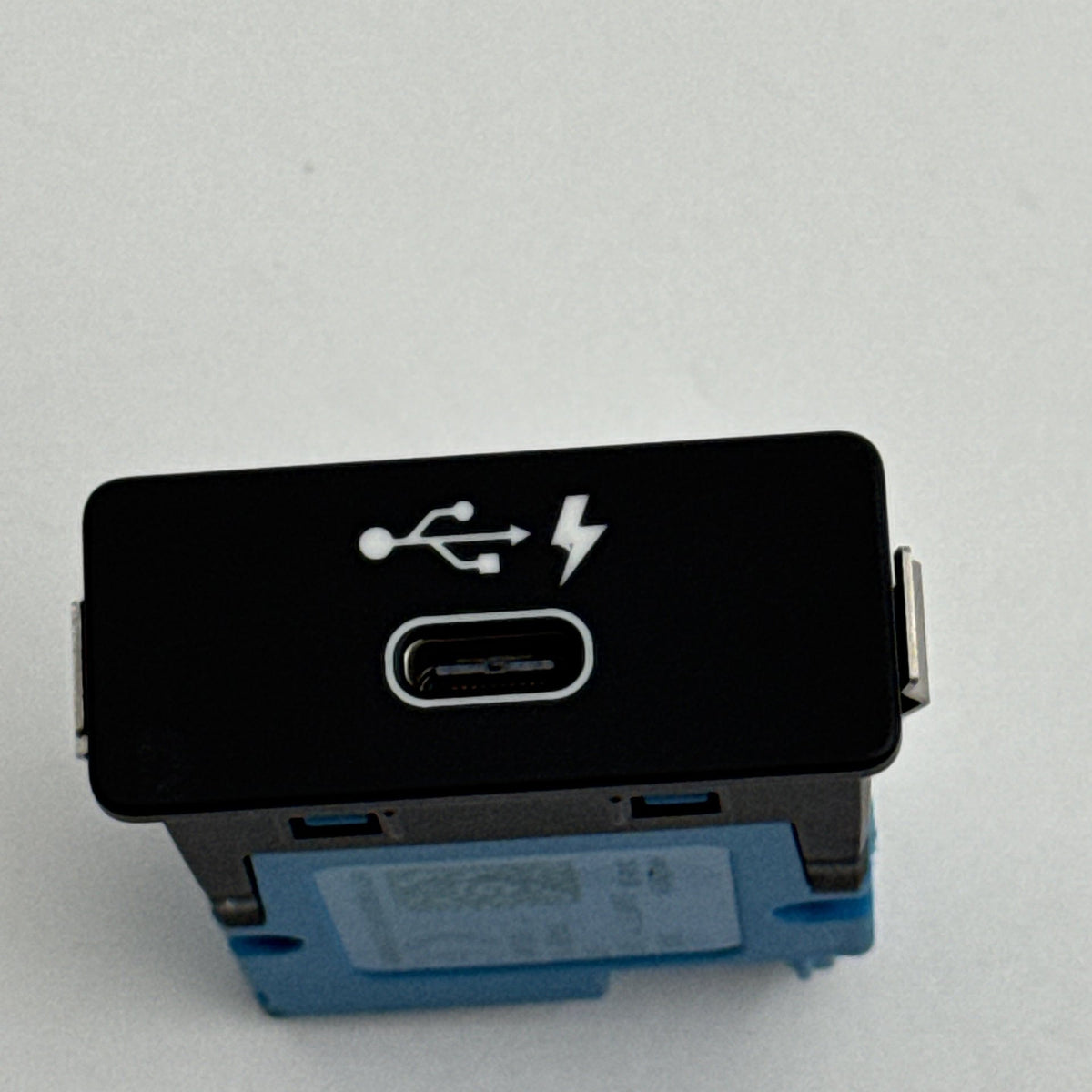 2019 - 2024 BMW 3 4 5 X3 X4 X5 X6 Rear Center Single USB Port Socket 8711939