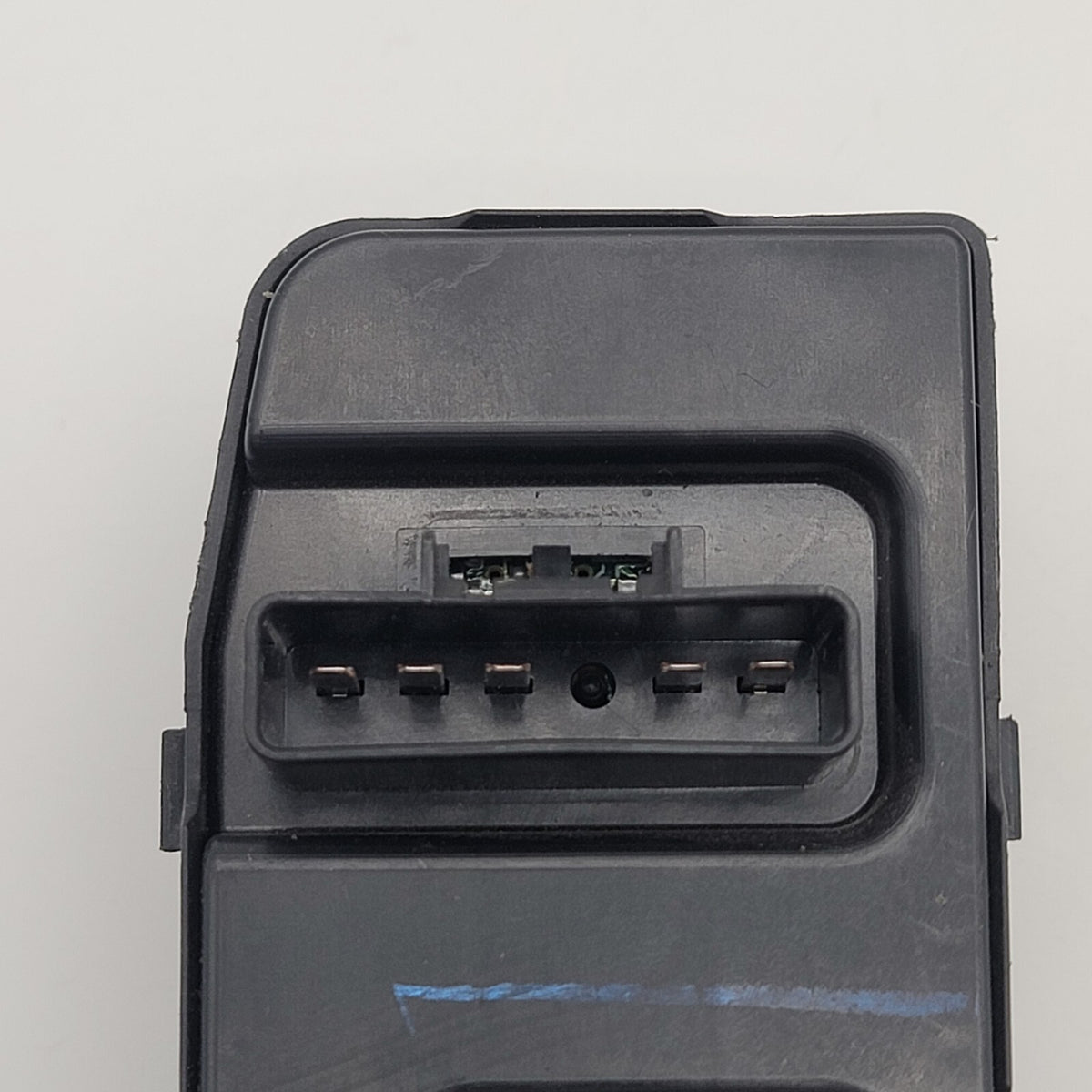 2006 2007 2008 2009 2010 2011 2012 2013 Chevy Impala Driver Power Window Switch