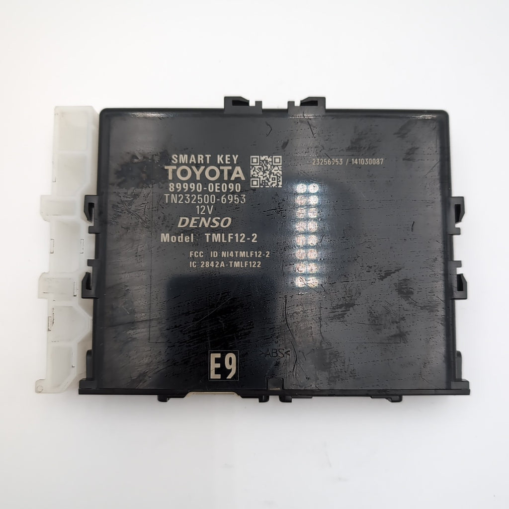 2014 2015 2016 Toyota Highlander Smart Key Door Entry Control Module 89990-0E090