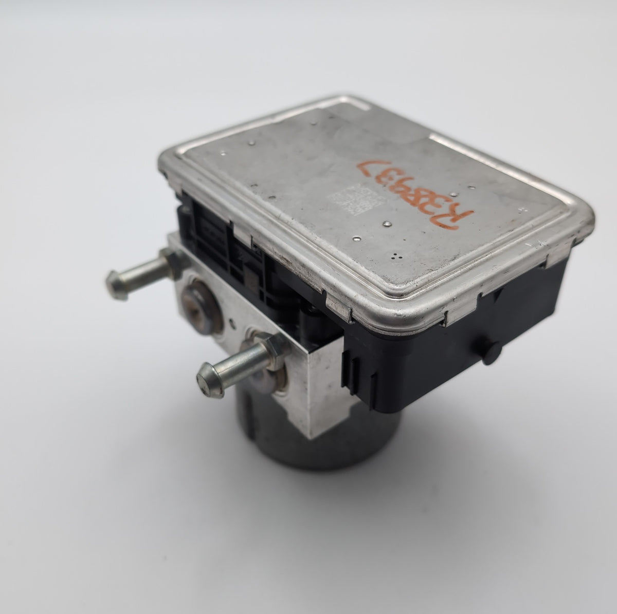 2022 2023 Hyundai Kona 2.0L ABS Anti Lock Brake Pump Control Unit 58900-J9300