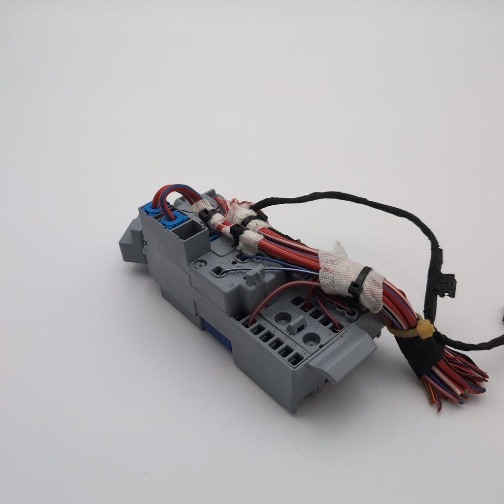 2019 - 2026 BMW X5 X6 X7 XM G20 G26 G42 G87 M3 Front Power Distribution Fuse Box