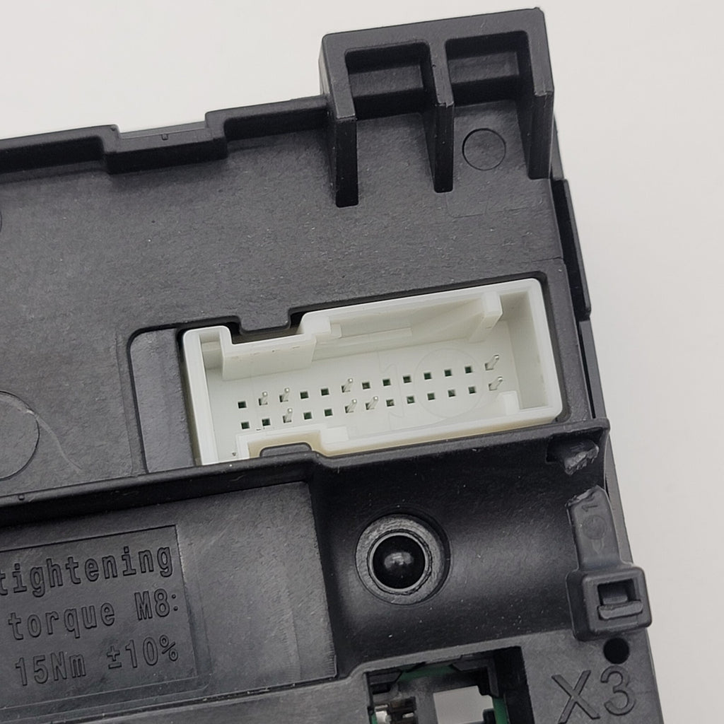 2018- 2023 BMW X4 X3 G02 G01 FUSE BOX REAR CONTROL SWITCH 5A04502 8795478 OEM