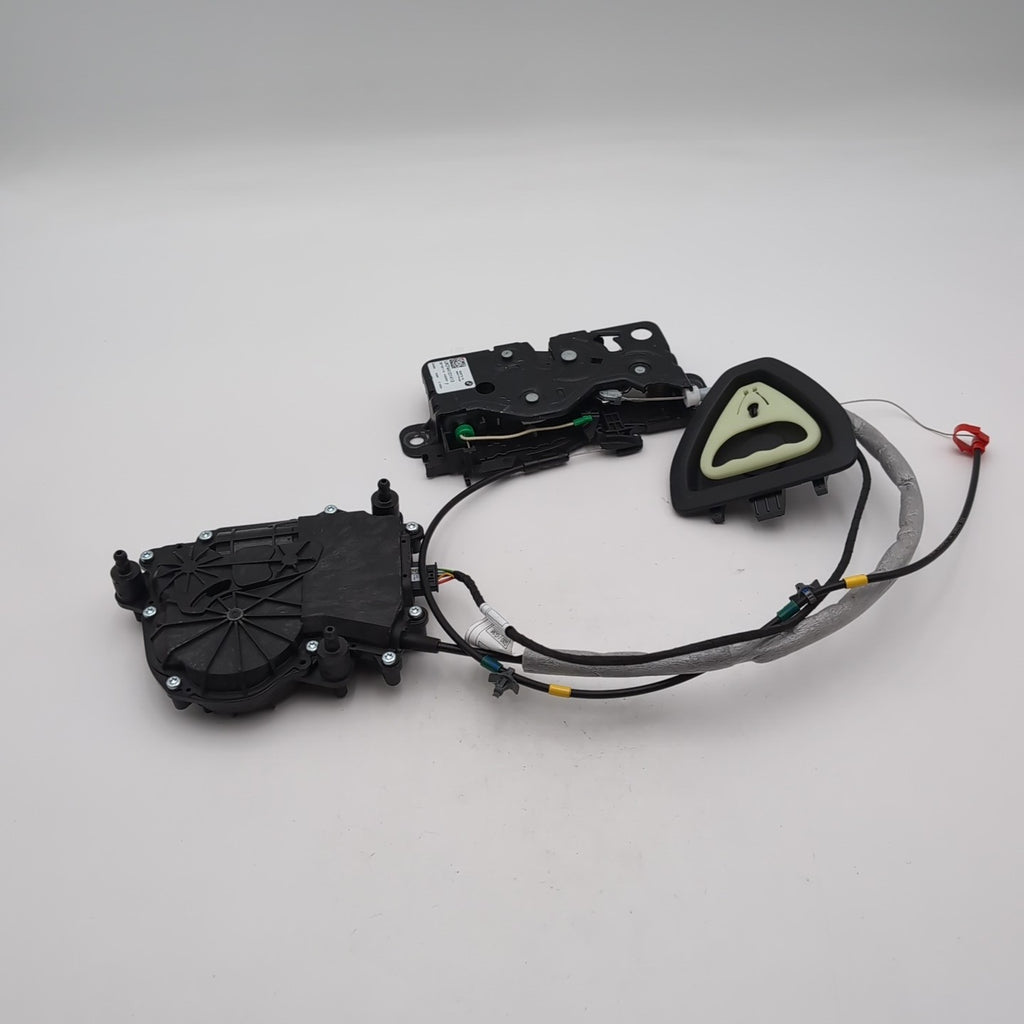 2021- 2024 BMW X3 M4 M3 G80 G83 G82 Rear Trunk Lid Actuator Latch Lock Assembly