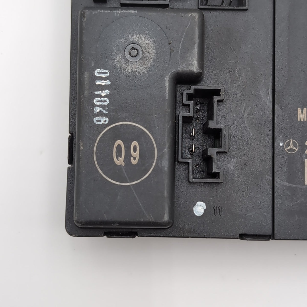 2003-2012 Mercedes R230 SL500 SL550 SL55 AMG Door Control Module Right Side OEM