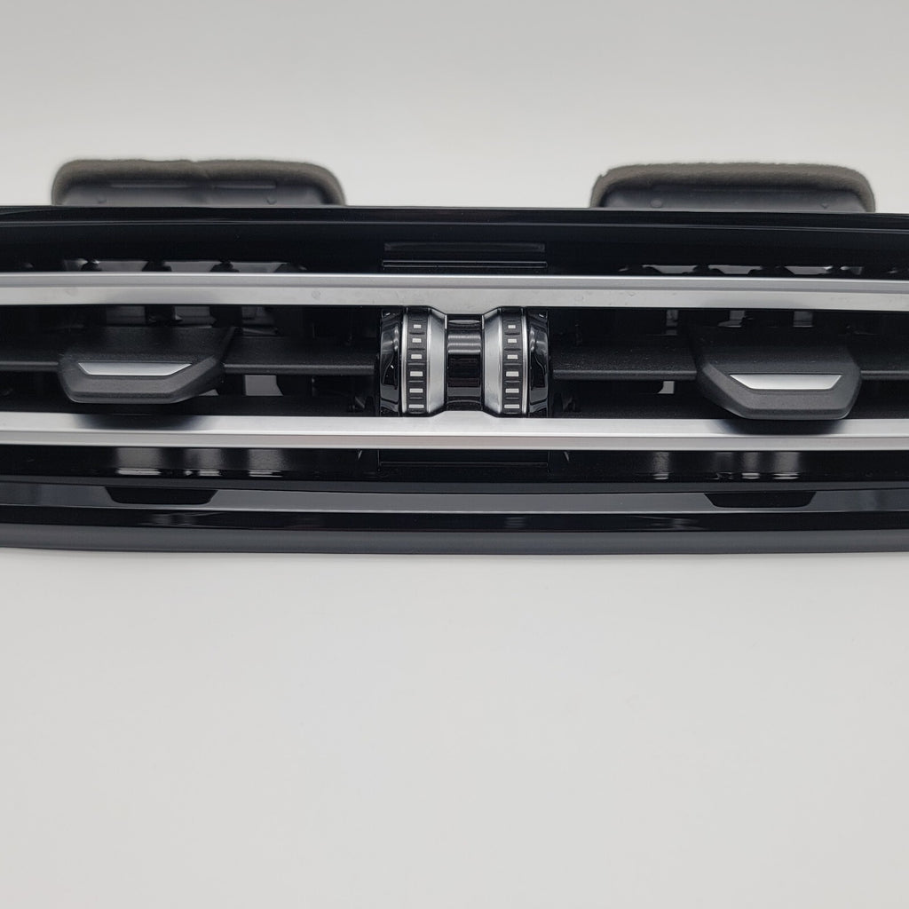 2024 BMW M4 G82 330i G20 CENTER Dash Vent Component