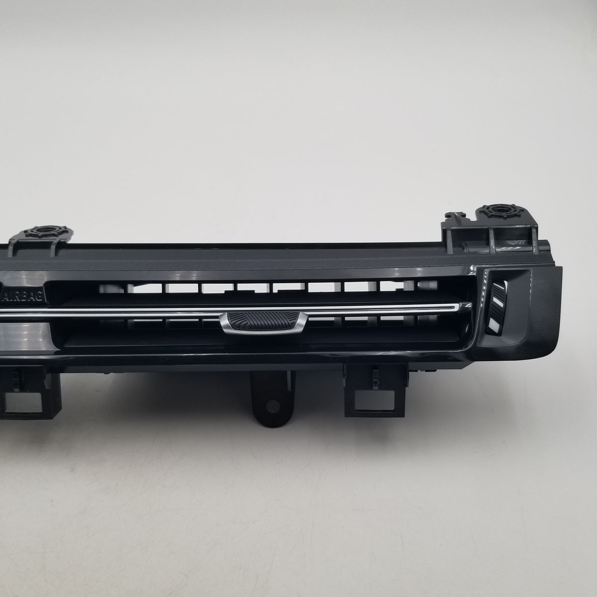 2023 2024 2025 BMW X2 U10 X1 U11 Center Dash Fresh Air Vent Grille 9483383 OEM