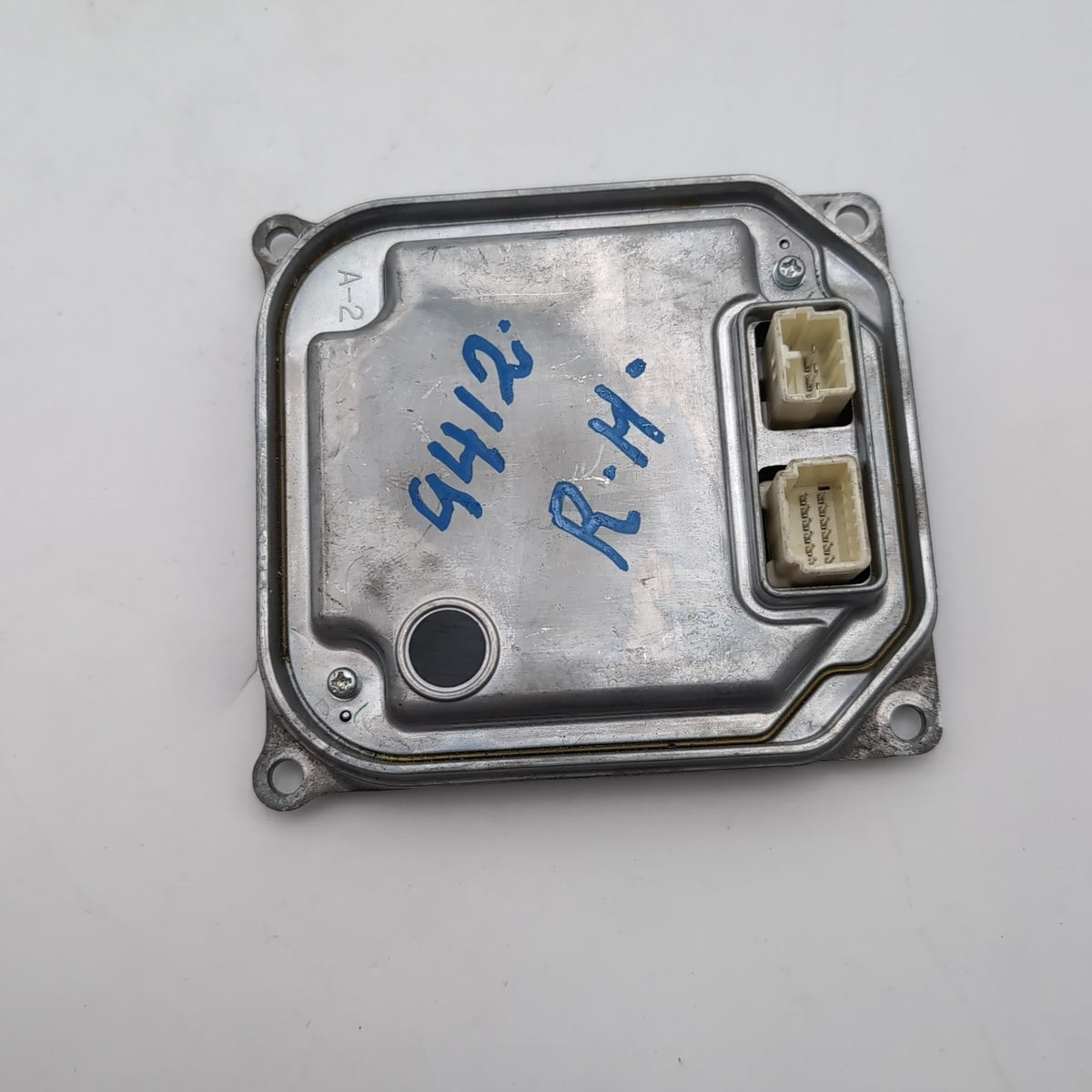 2010 Lexus RX450h LED Headlight Computer Control Module Ballast 85967-47010
