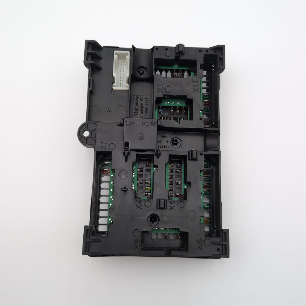 2019 - 2024 BMW 330i 430i G20 G22 G26 Rear Power Distribution Fuse Box 5A0E7D1