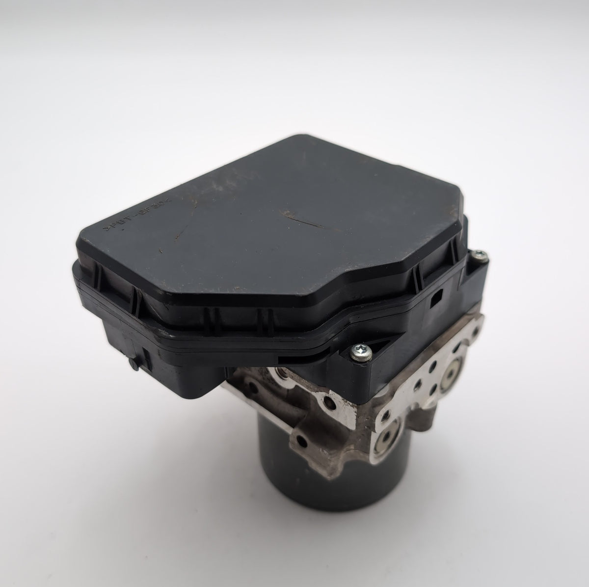 2014 2015 Infiniti Q50 3.7L ABS Anti Lock Brake Pump Control Unit 476604GB0A