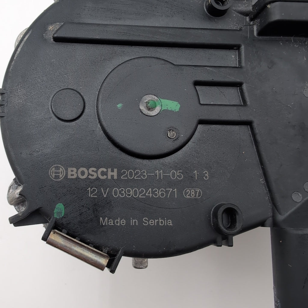 2021- 2025 BMW X3 X1 Front Windshield Wiper Motor OEM 0390243671