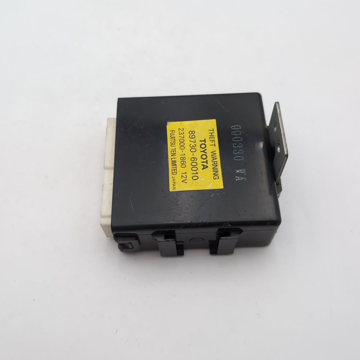 1998- 2002 Toyota Land Cruiser Theft-Locking Control Module 89730-60010