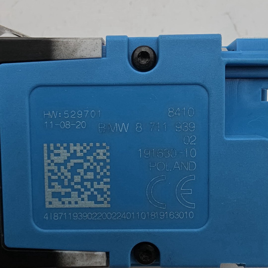 2019 - 2024 BMW 3 4 5 X3 X4 X5 X6 Rear Center Single USB Port Socket 8711939