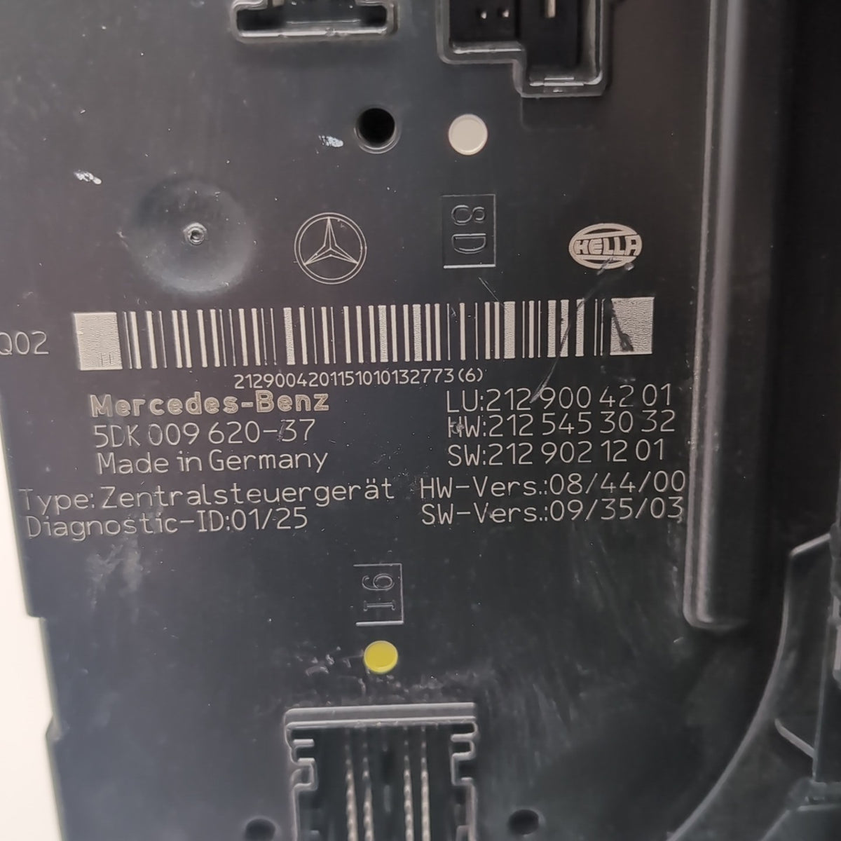 10-13 Mercedes W212 E350 4MATIC Rear Fuse Junction Box SAM Relay Control Module