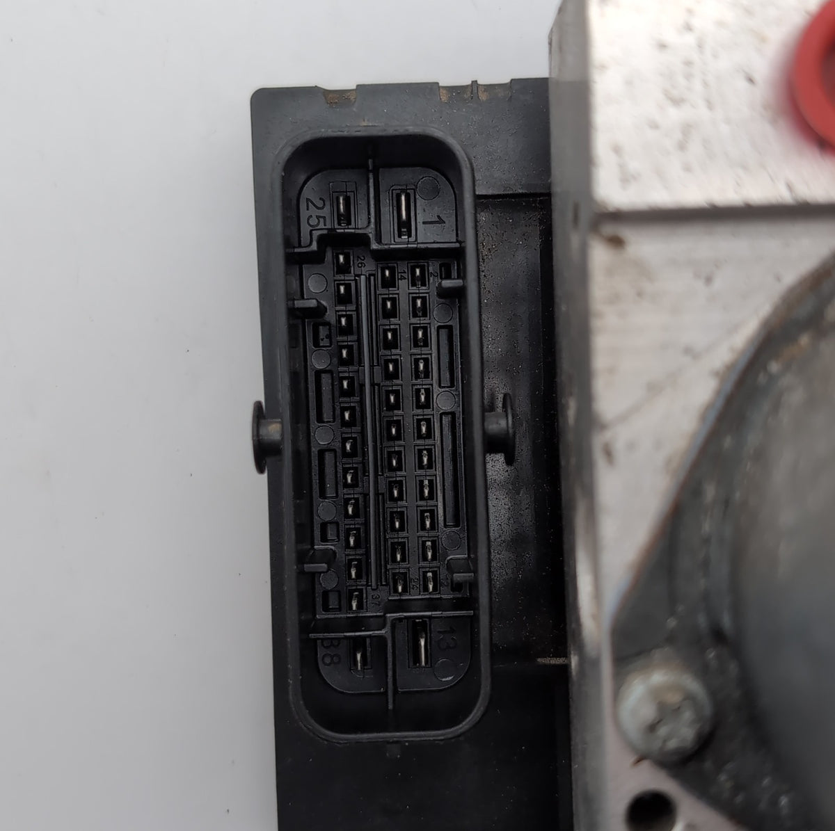 2013 Audi Q5 2.0L ABS Anti Lock Brake Pump Control Unit OEM 8R0614517CD