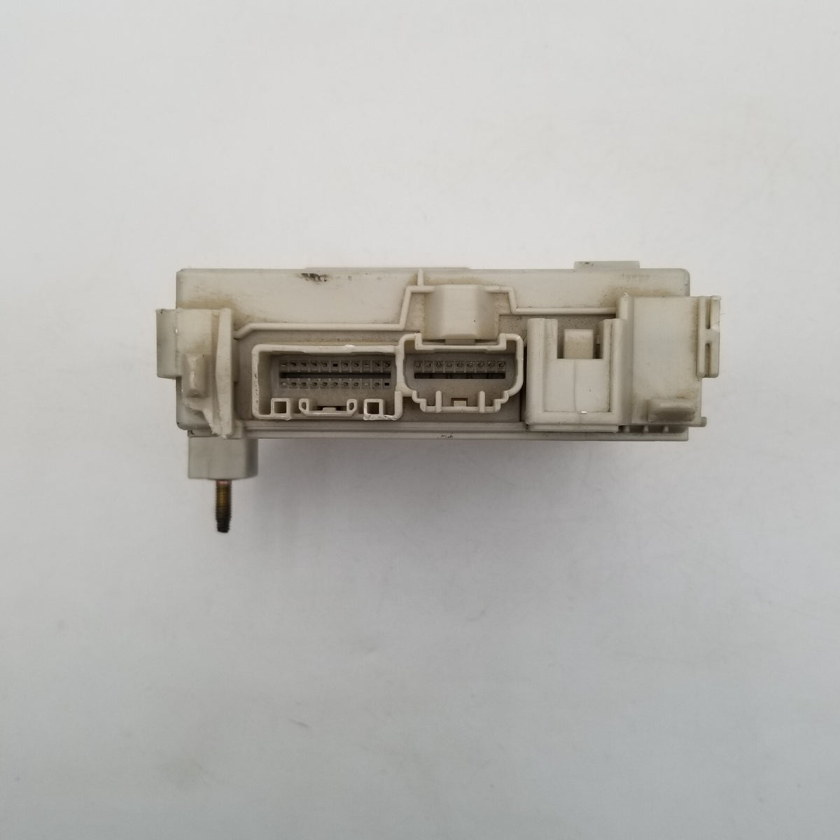 2006- 2011 LEXUS FUSE RELAY JUNCTION BOX GS430 GS350 GS300 OEM