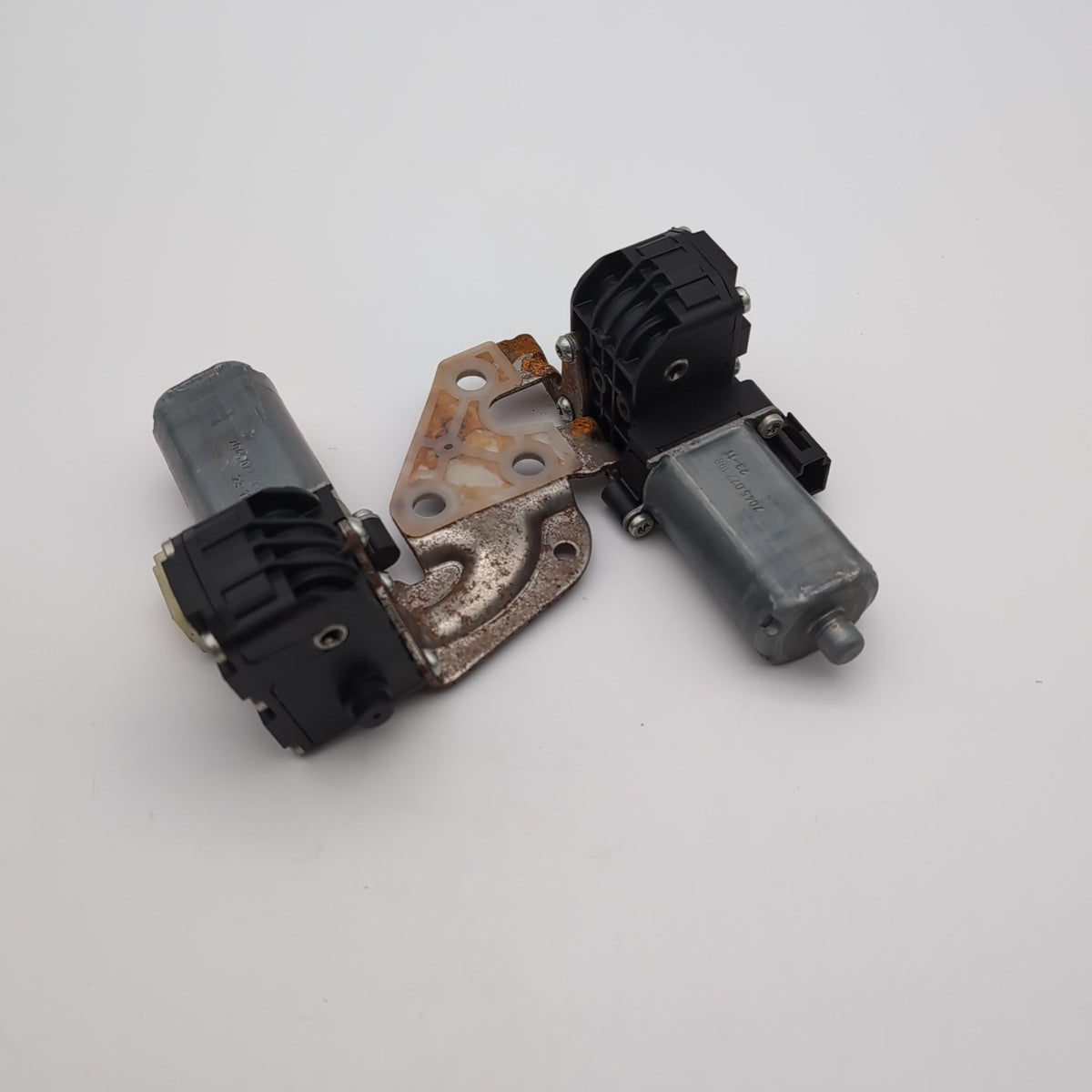 BMW G30 G31 G32 G11 G12 G14 G15 G16 G05 G06 G07 Steering Wheel Column Motor PAIR