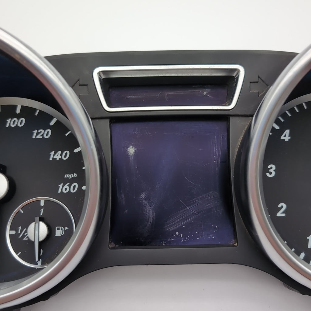 2013 - 2016 Mercedes GL550 X166 Instrument Cluster Speedometer A1669008113
