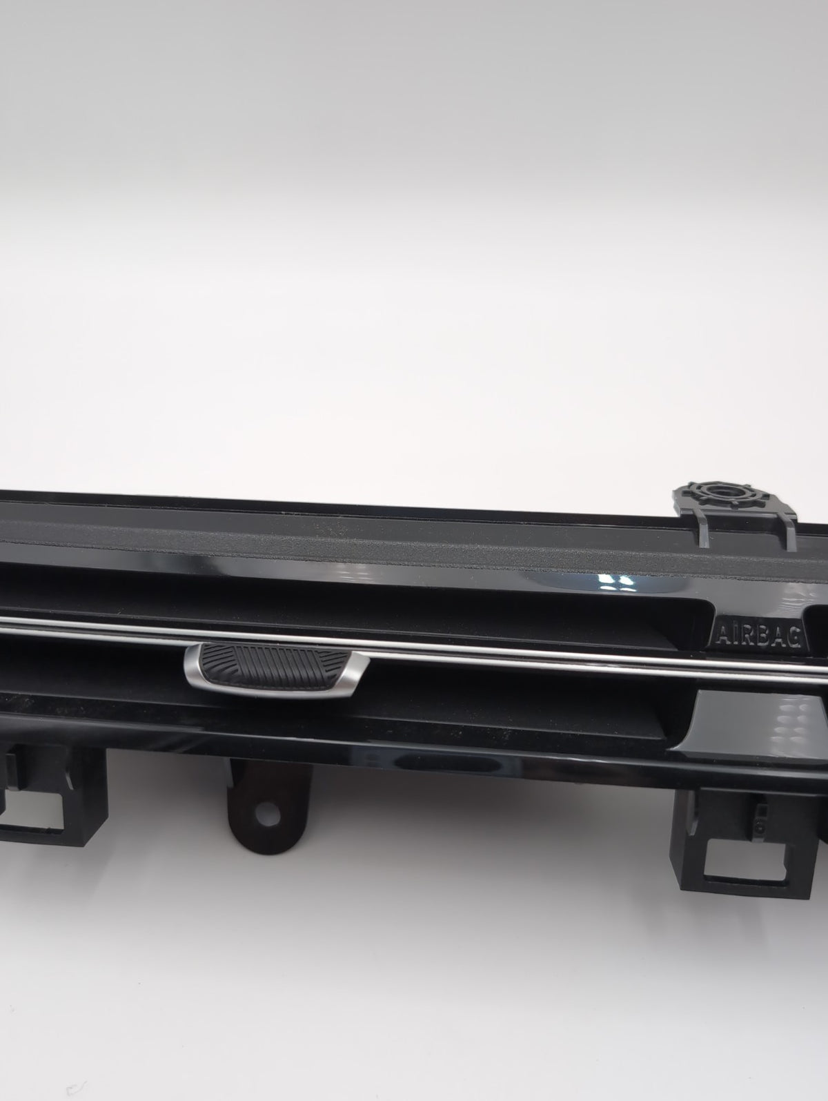 2023 2024 2025 BMW X2 U10 X1 U11 Center Dash Fresh Air Vent Grille 9483383 OEM