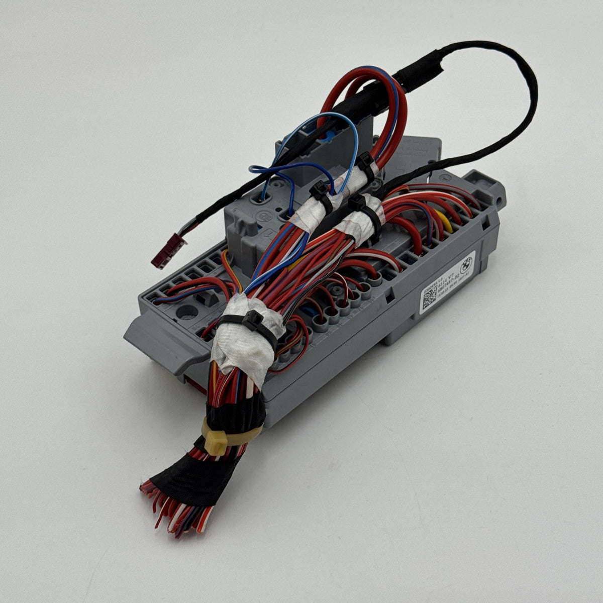 2019 - 2026 BMW X5 X6 X7 XM G20 G26 G42 G87 M3 Front Power Distribution Fuse Box
