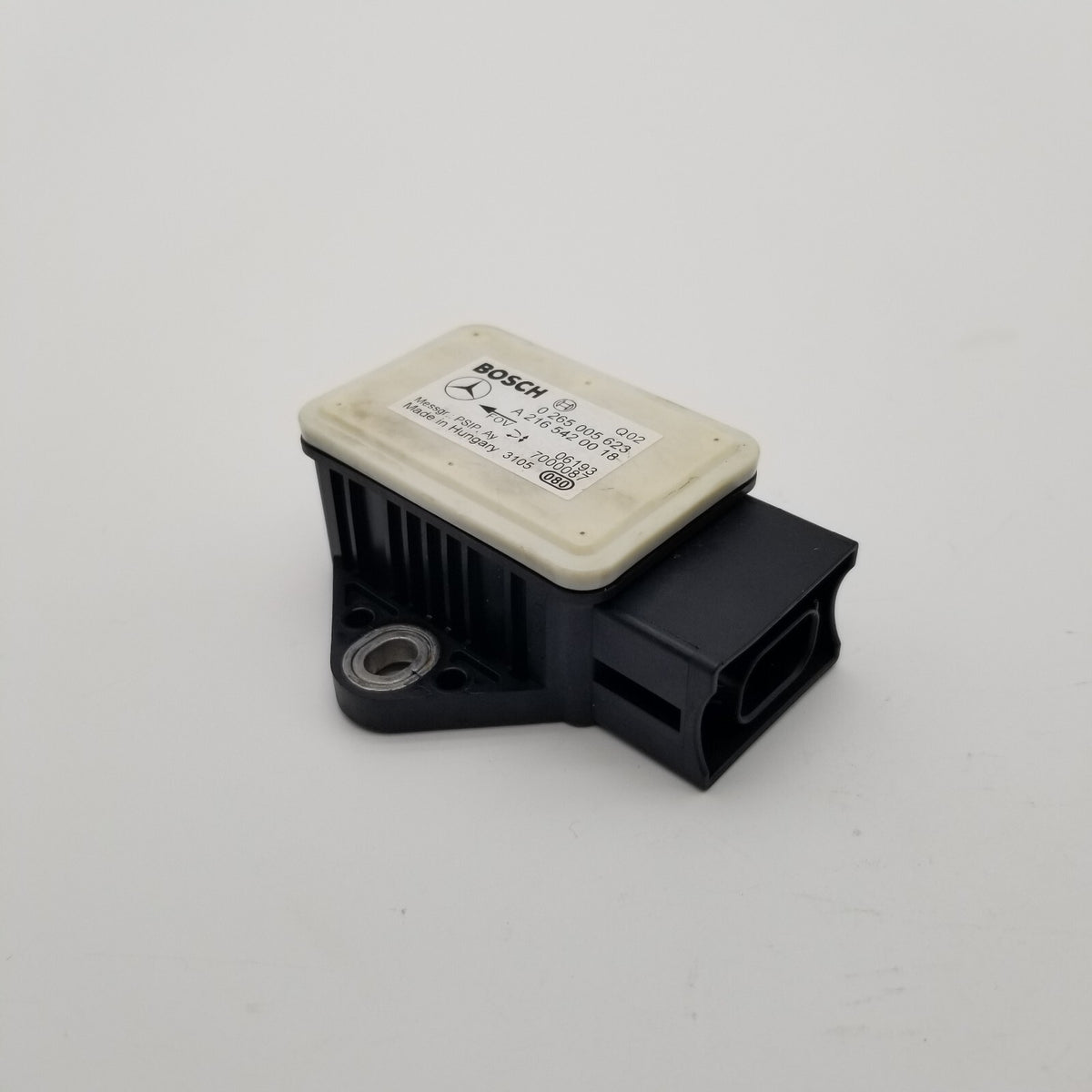 2003- 2012 Mercedes R230 SL550 SL55 AMG Yaw Turn Rate Acceleration Sensor