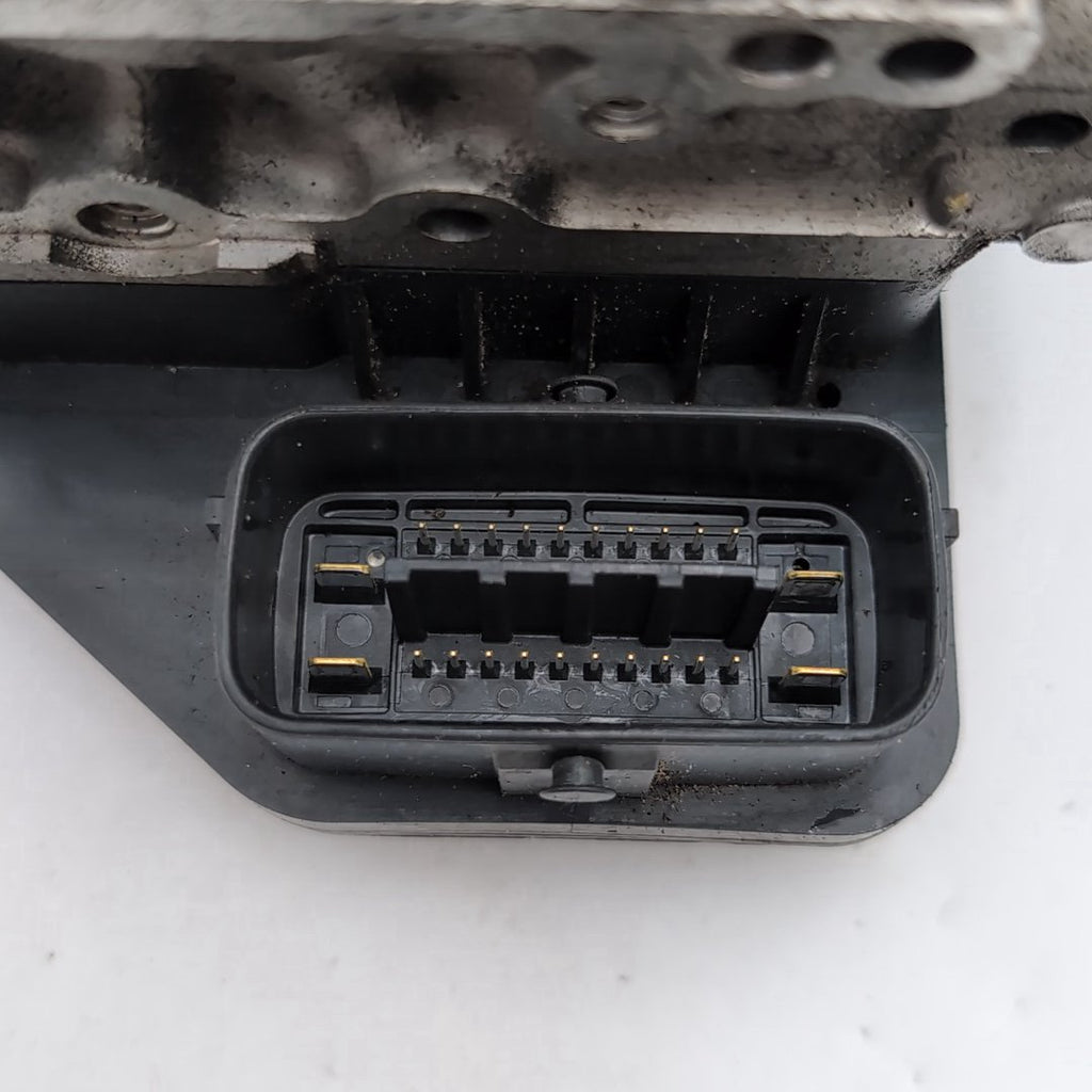 2013 2014 Nissan Pathfinder 3.5L ABS Anti Lock Brake Pump 476603KA0A