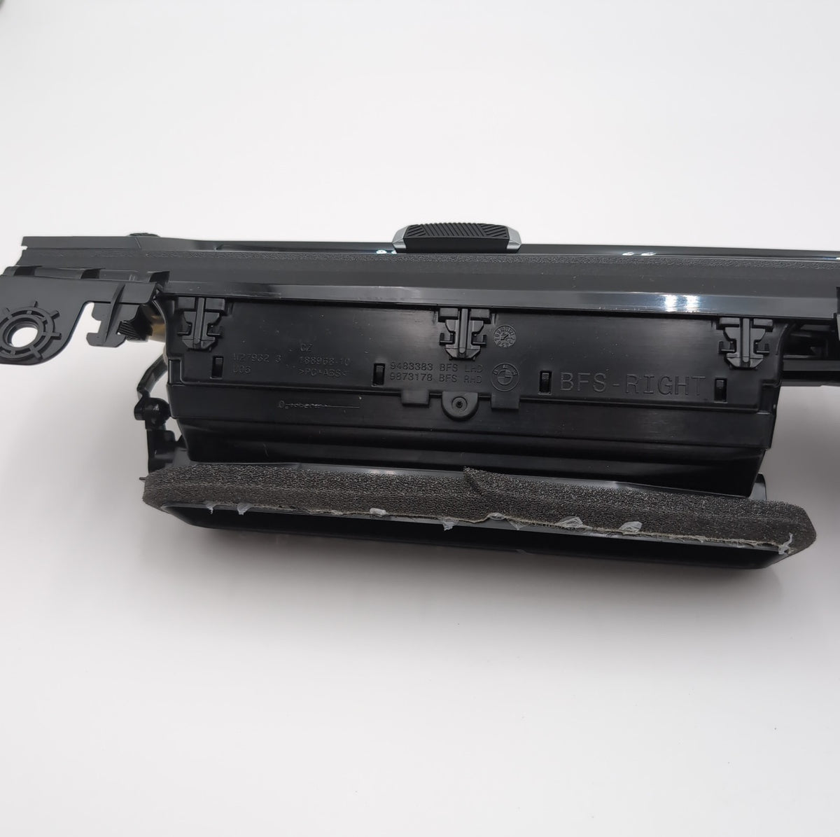 2023 2024 2025 BMW X2 U10 X1 U11 Center Dash Fresh Air Vent Grille 9483383 OEM
