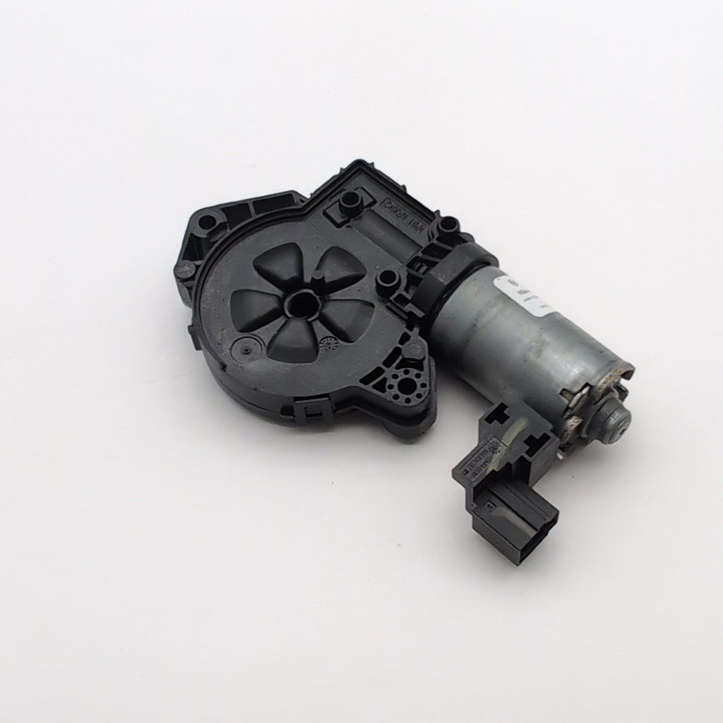 2014 2015 Mercedes S550 Bosch Rear Sun Roof Shade Motor OEM 0390200101