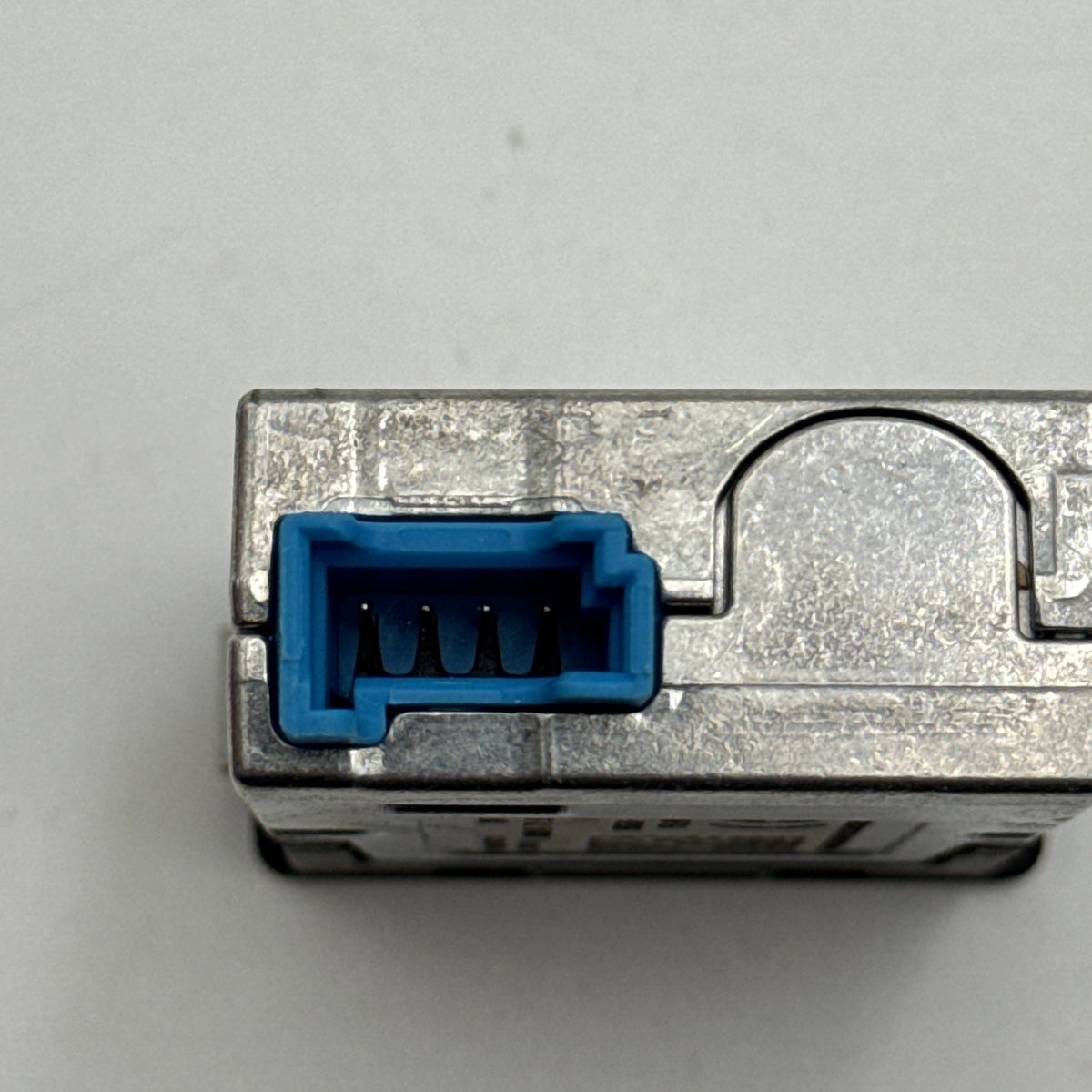2019 - 2024 BMW G20 G26 F46 G30 G12 M3 M4 X1 X3 X4 Dual USB Port Socket 8711938