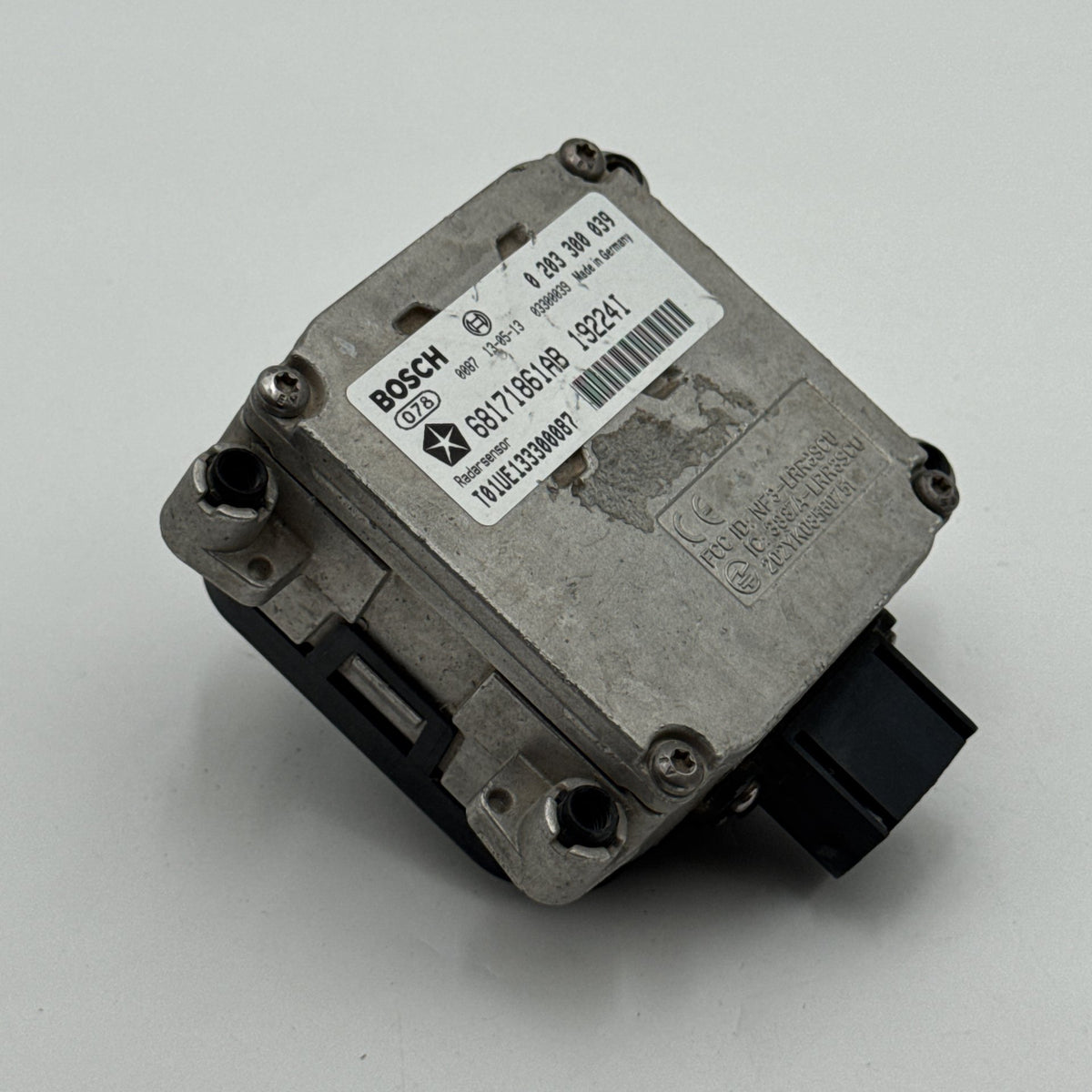 2011 - 2014 Chrysler 300 Cruise Control Distance Radar Sensor 68171861AB