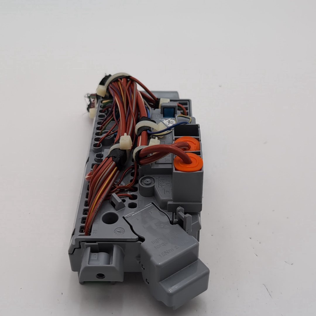 2021 - 2026 BMW X5 X6 X7 XM G20 G42 G87 M3 Front Power Distribution Fuse Box
