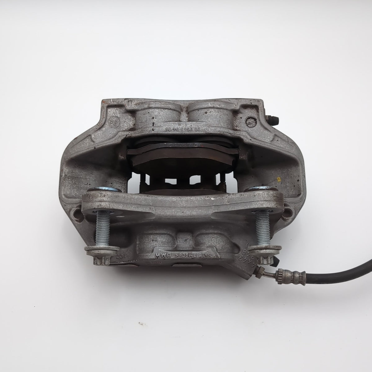 2024 2025 BMW 530i Front Right Brake Caliper OEM 6899710