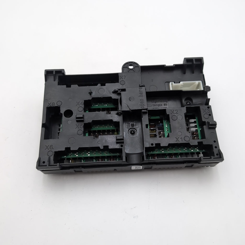 2023 2024 BMW 330i G20 LCI Power Distribution Fuse Box Module 5A0E7D1 5A44CE1